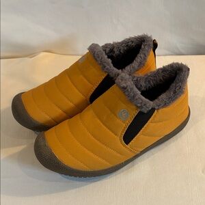 NWOT Mustard yellow slip on winter ankle boots faux fur lined unisex size 39/7.5